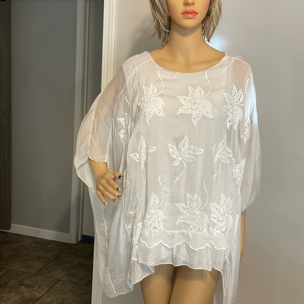 Lace 100% Silk Blouse OS